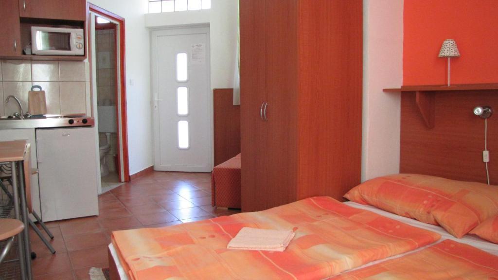 Abádszalóki Vitorlás Vendégház Chambre photo