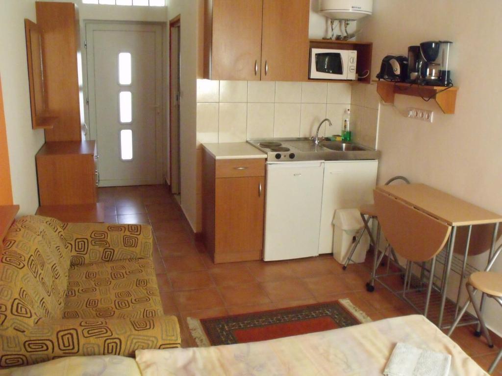 Abádszalóki Vitorlás Vendégház Chambre photo